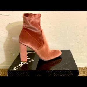 Pink Suede boot